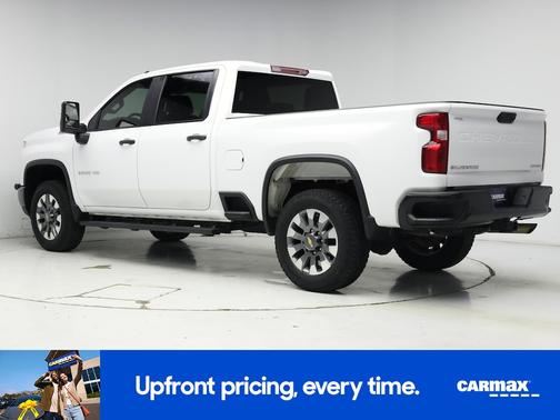 White 2024 Chevrolet Silverado 2500 Custom
