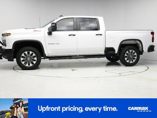 White 2024 Chevrolet Silverado 2500 Custom