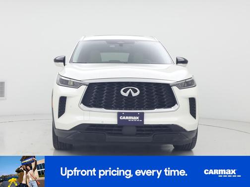 White 2023 INFINITI QX60 Luxe