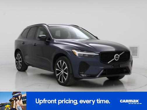 2024 Volvo XC60 B5 Plus Dark Theme