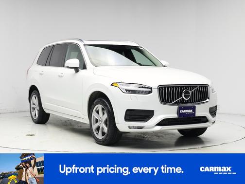 White 2022 Volvo XC90 T5 Momentum