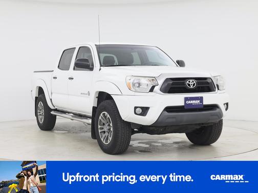 White 2015 Toyota Tacoma Prerunner