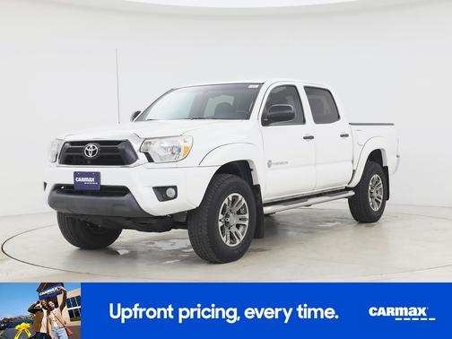 White 2015 Toyota Tacoma Prerunner
