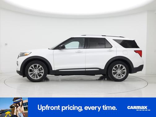 White 2023 Ford Explorer Limited