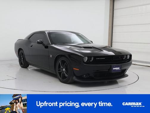 2016 Dodge Challenger 392 Hemi Scat Pack Shaker