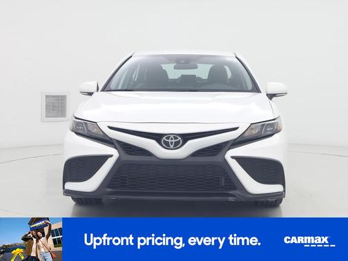 White 2023 Toyota Camry SE