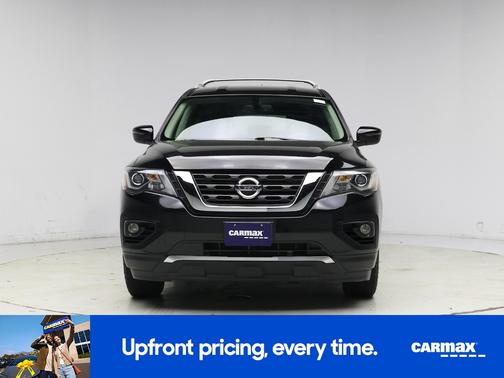 Black 2017 Nissan Pathfinder SV