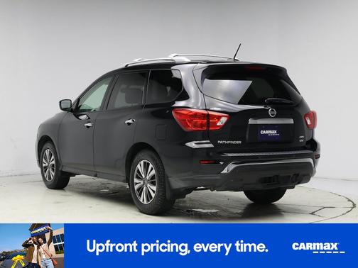 Black 2017 Nissan Pathfinder SV