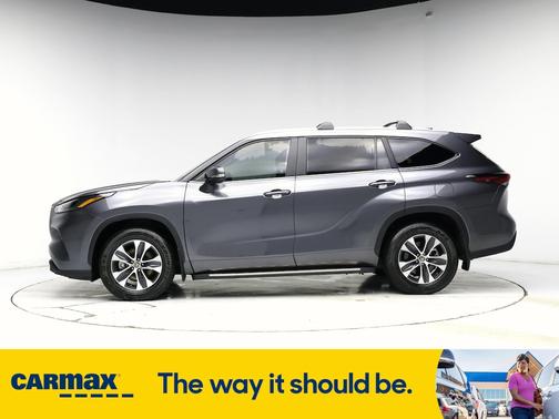 2024 Toyota Highlander Hybrid XLE