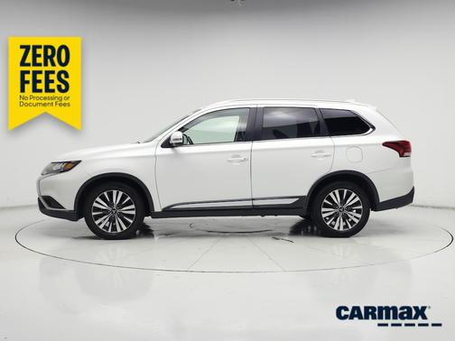 White 2019 Mitsubishi Outlander SEL