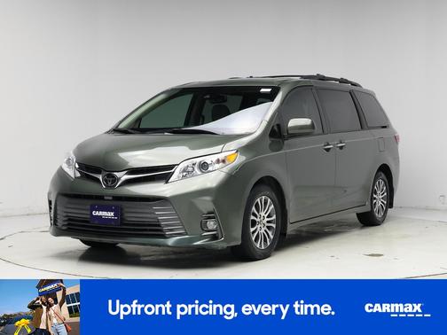 Green 2020 Toyota Sienna XLE