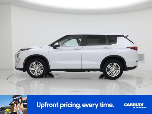 2024 Mitsubishi Outlander ES