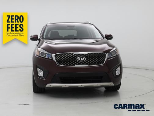 Burgundy 2017 Kia Sorento SX