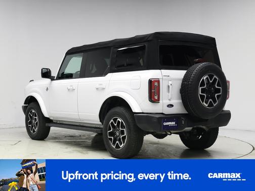 White 2022 Ford Bronco Outer Banks