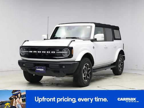 White 2022 Ford Bronco Outer Banks