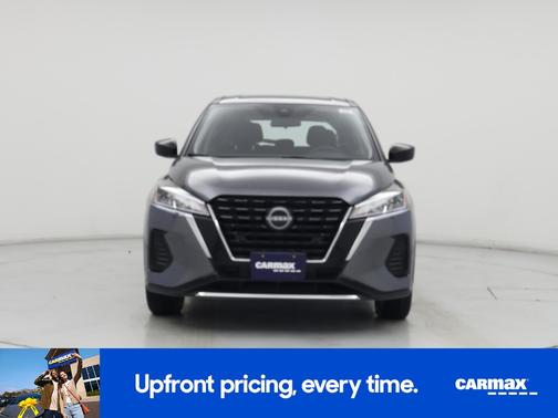 Gray 2024 Nissan Kicks S