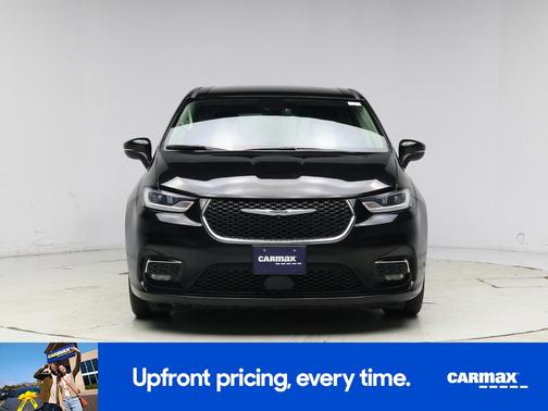 Black 2023 Chrysler Pacifica Touring L