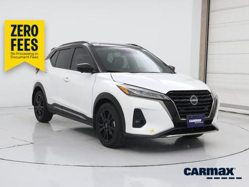 White 2024 Nissan Kicks SR