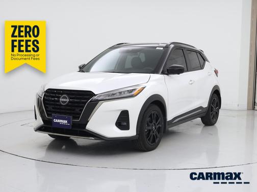 White 2024 Nissan Kicks SR
