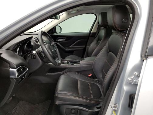 2018 Jaguar F-PACE 25t Prestige for sale in San Antonio, TX - image 13