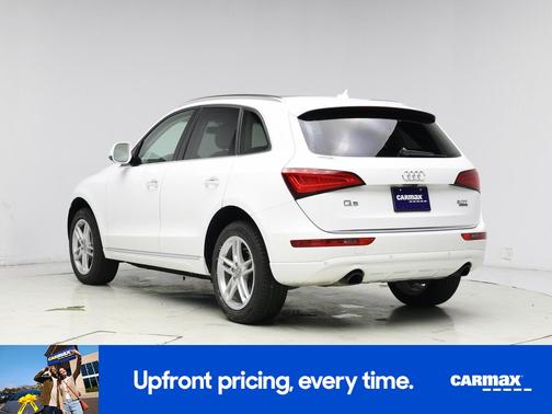 White 2017 Audi Q5 Premium Plus