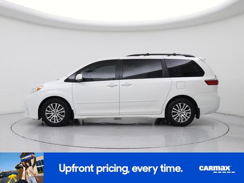2020 Toyota Sienna XLE