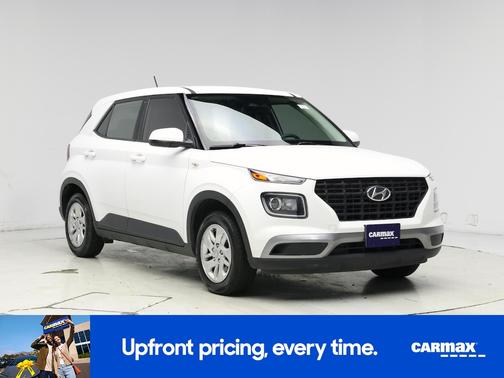 White 2023 Hyundai VENUE SE
