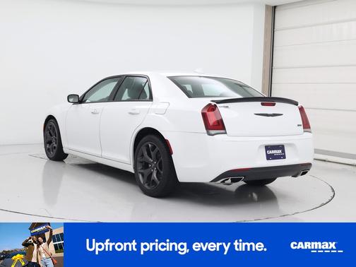 2023 Chrysler 300 Touring