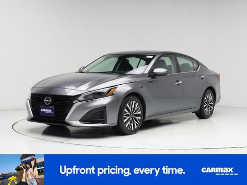 2023 Nissan Altima SV