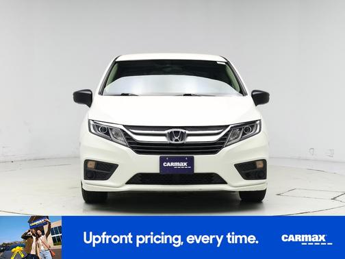 White 2019 Honda Odyssey LX