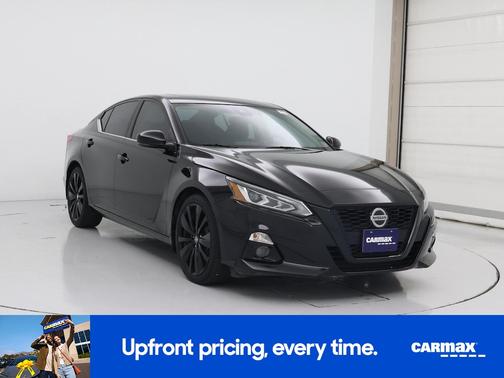 2022 Nissan Altima SR