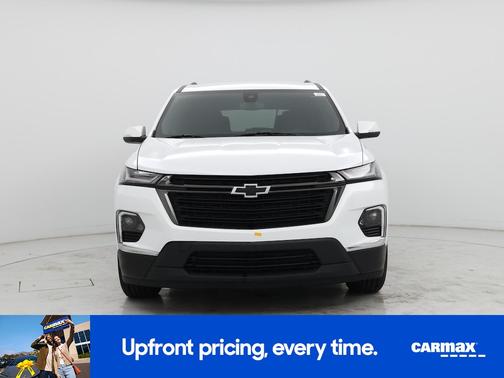White 2023 Chevrolet Traverse LT Cloth
