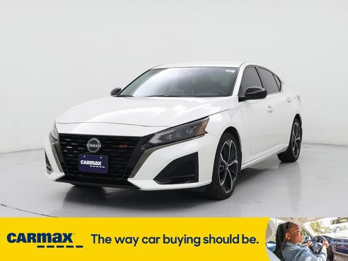 2023 Nissan Altima SR