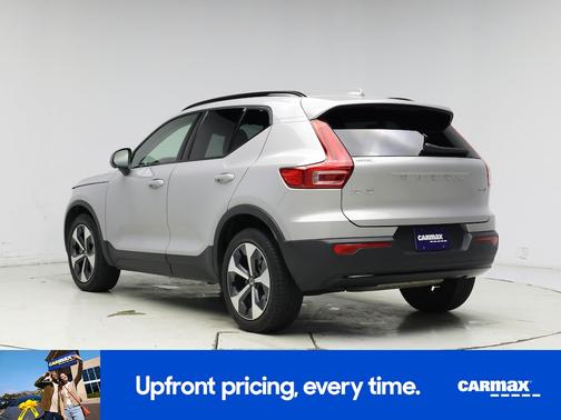 Silver 2023 Volvo XC40 B5 Plus Dark Theme