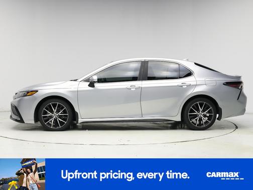 Silver 2021 Toyota Camry SE
