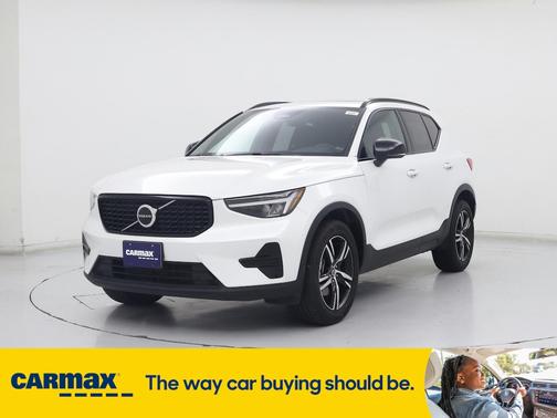 2024 Volvo XC40 B5 Core Bright Theme