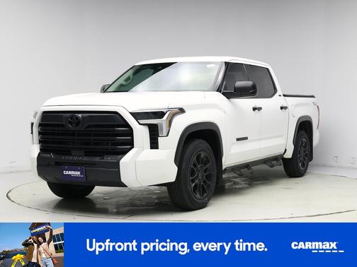 White 2022 Toyota Tundra SR5