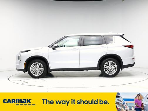 2023 Mitsubishi Outlander ES