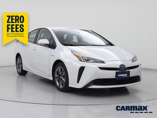 White 2021 Toyota Prius XLE