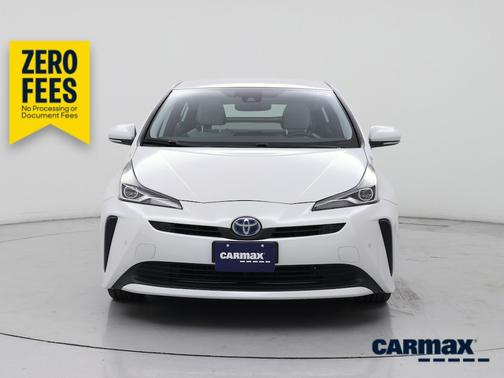 White 2021 Toyota Prius XLE