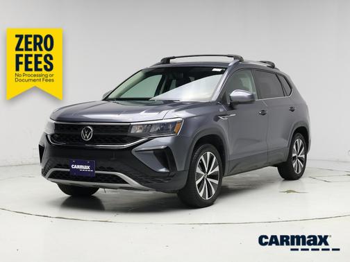 Silver 2022 Volkswagen Taos SE