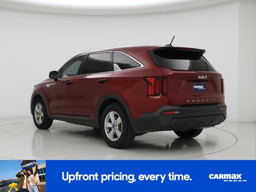 Red 2022 Kia Sorento LX