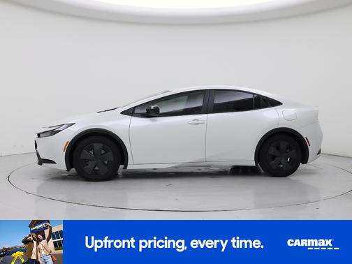 White 2025 Toyota Prius Plug-In Hybrid SE