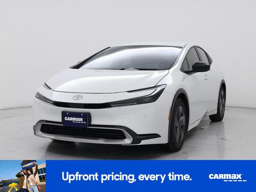 White 2025 Toyota Prius Plug-In Hybrid SE