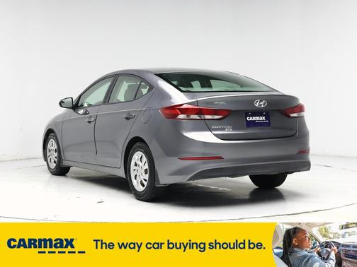 2018 Hyundai ELANTRA SE