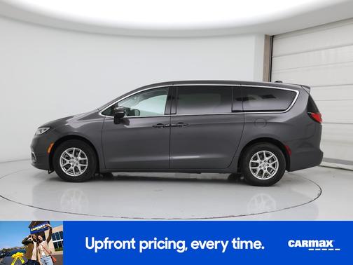 Gray 2023 Chrysler Pacifica Touring L