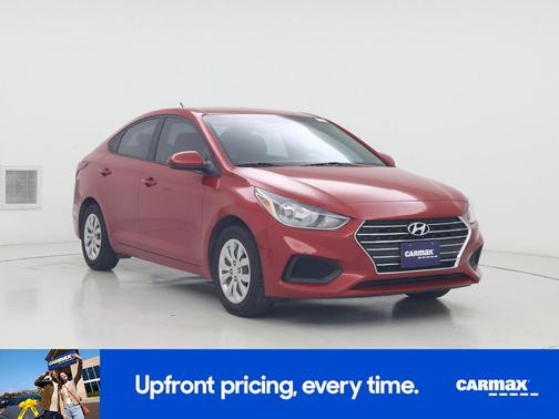 Red 2022 Hyundai Accent SE