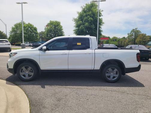 Platinum White Pearl 2023 Honda Ridgeline RTL