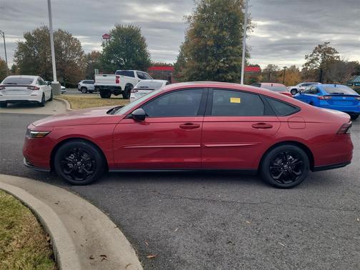2025 Honda Accord Sport SE 1.5T