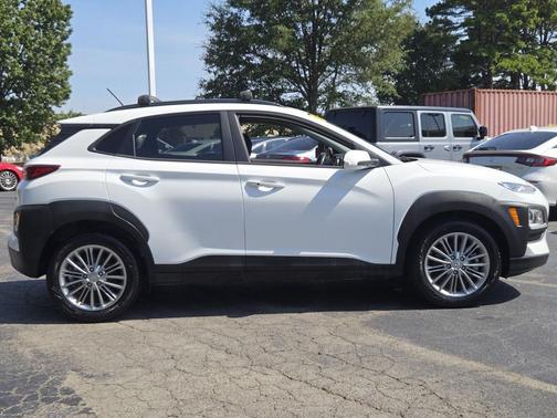 2021 Hyundai KONA SEL